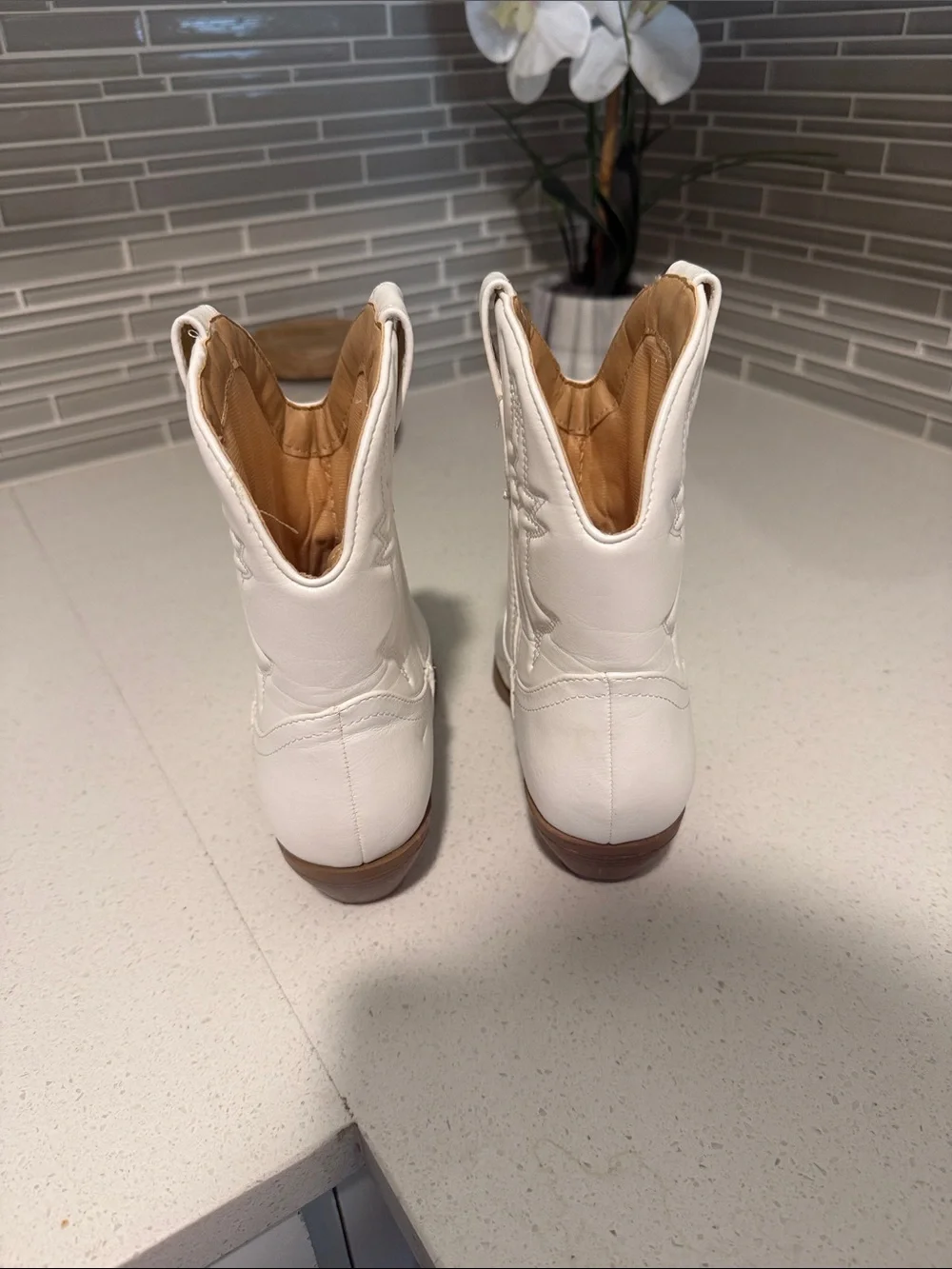 Soda White Western-Style Pointed Ankle Boots